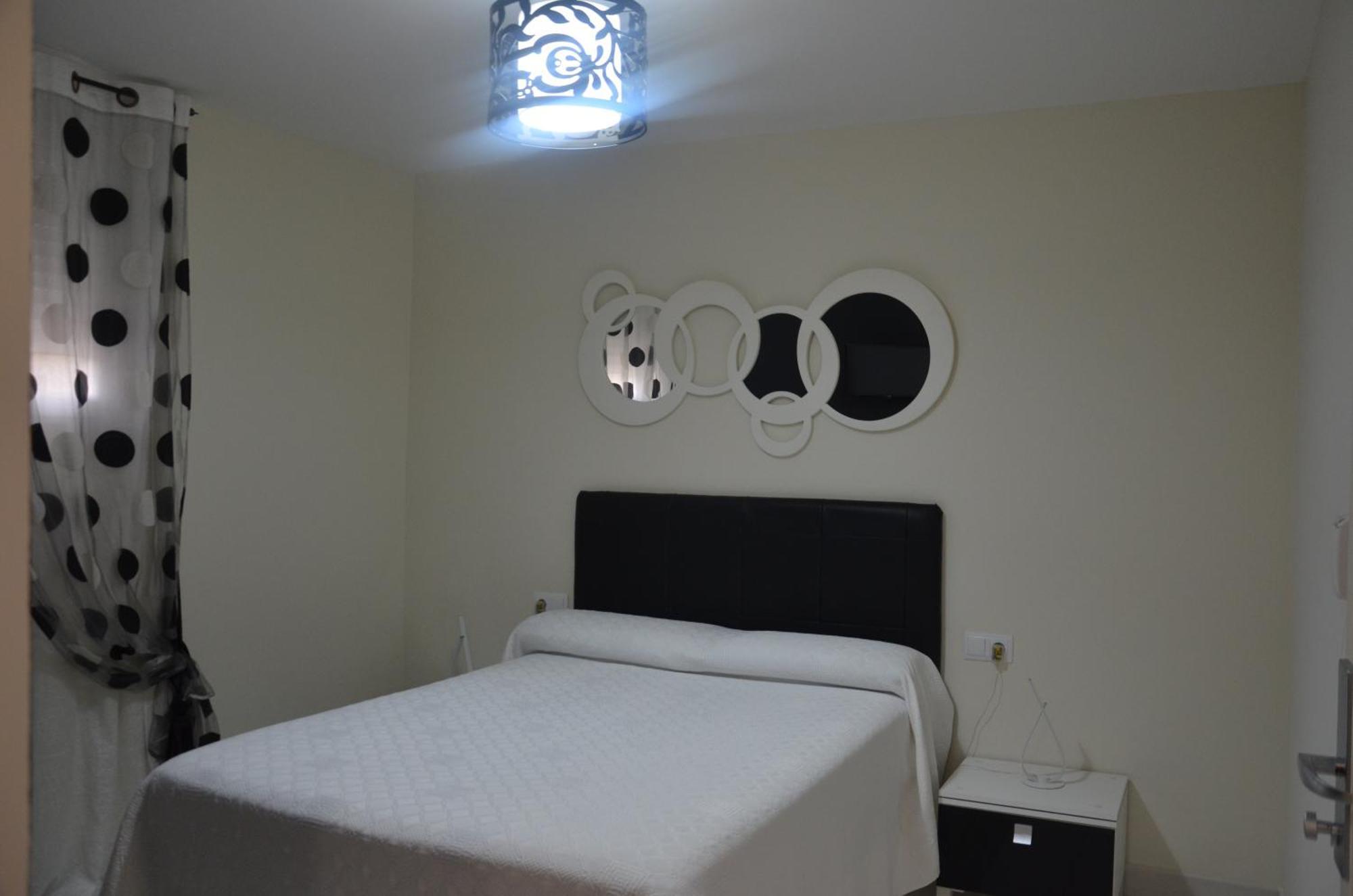 Hostal Mont Royal アリカンテ エクステリア 写真