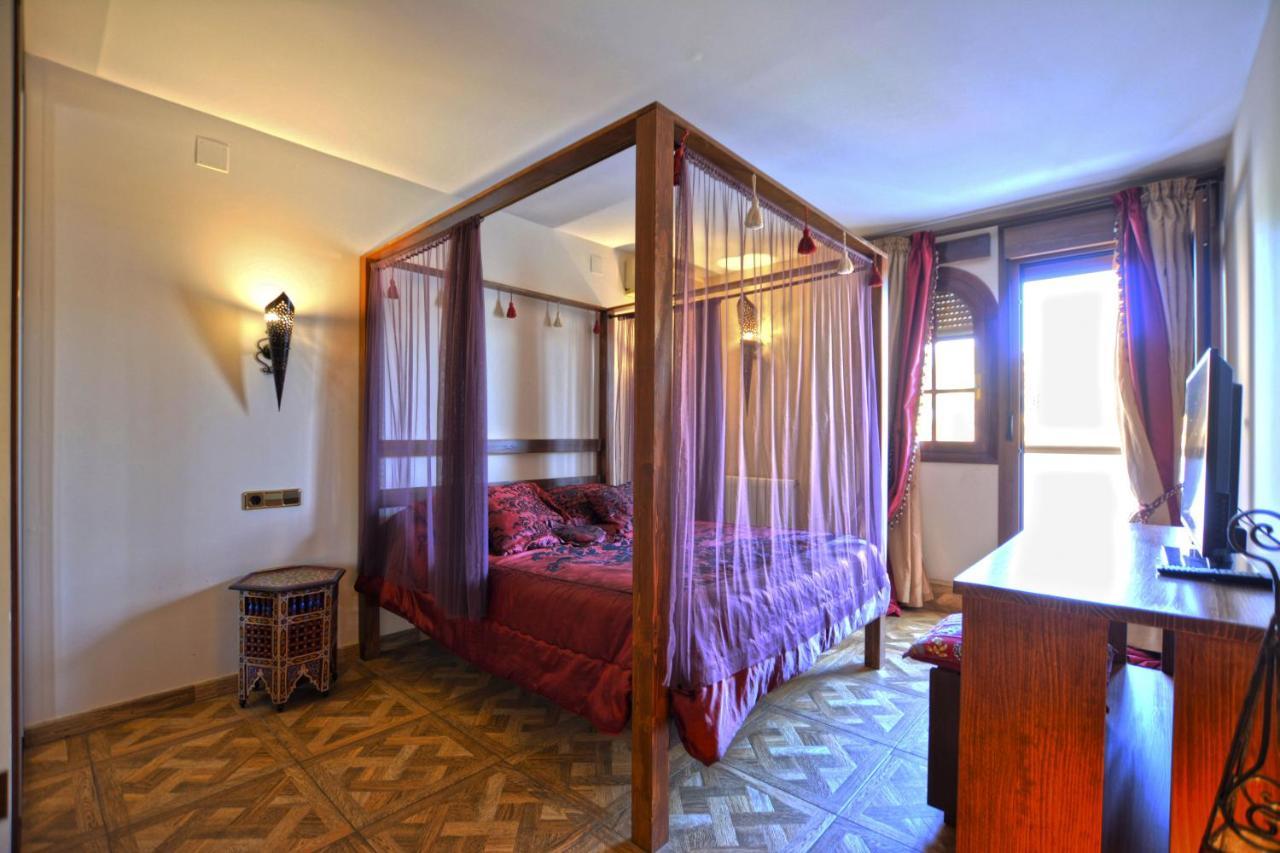 Hostal Mont Royal アリカンテ エクステリア 写真