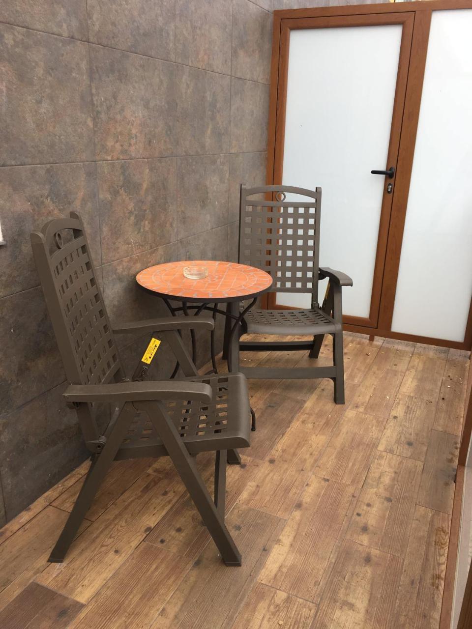 Hostal Mont Royal アリカンテ エクステリア 写真